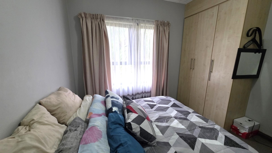 To Let 2 Bedroom Property for Rent in Melodie North West